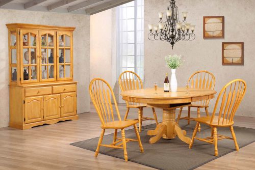 Oak selections - Six-piece dining set - extendalbe pedestal table - four chairs - Treasure buffet and lighted hutch in a light-Oak accents DLU-22-BH-LO